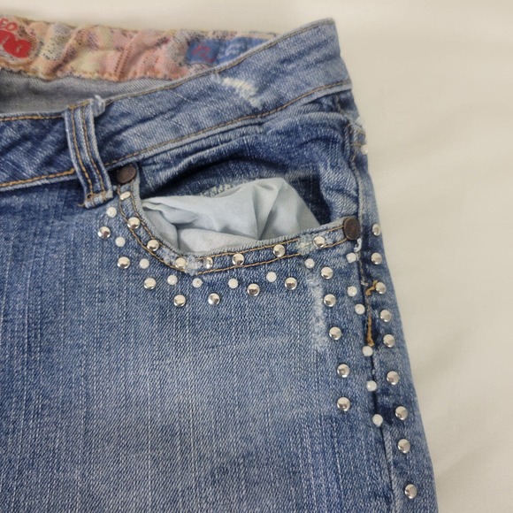 Leo Roma Juniors Jeans 7 Low Rise Capri Womens Studded Distressed Blue Denim - Picture 12 of 16